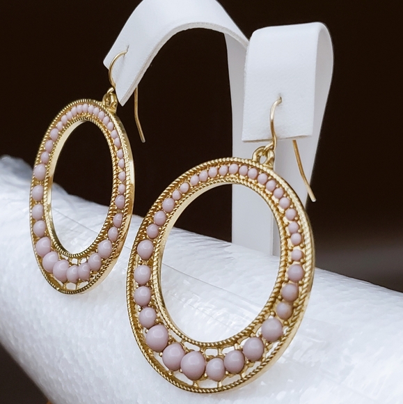 Lavender Graduating Bead Drop Filigree Circle Hoop Dangle Earrings 1.5" - Picture 3 of 6